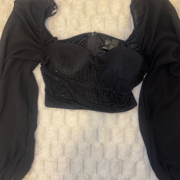 Trendy, long sleeve/corset cropped top - Picture 3 of 3